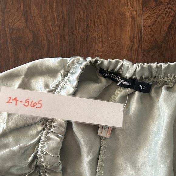 Green Beige Prettylittlething Sleep Shorts - Picture 3 of 3